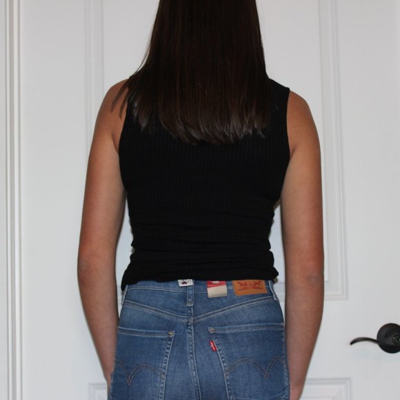 ribbed v neck - Picture 2 of 3